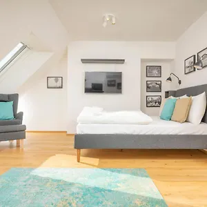 Rooftop Mit Großer Terrasse By Ichbucheat Apartment
