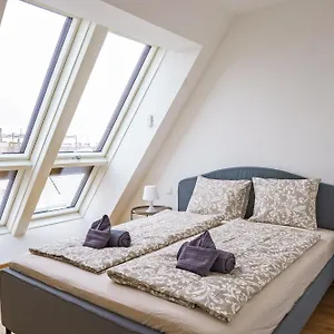 Ottakring Apartment